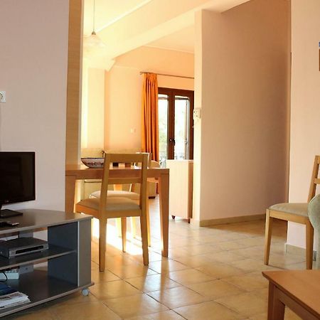 Nadia Apartments Митимна Экстерьер фото