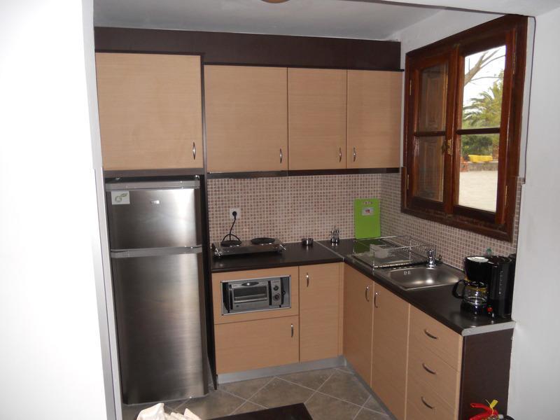 Nadia Apartments Митимна Экстерьер фото